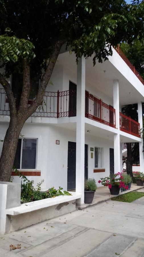 Hospedaje Parras Паррас-де-ла-Фуенте Екстер'єр фото